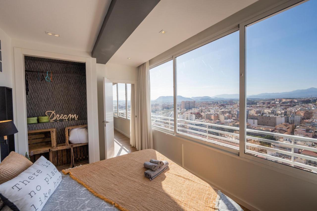 Ferienwohnung Charming Downtown Skyscrapper Alicante Exterior foto